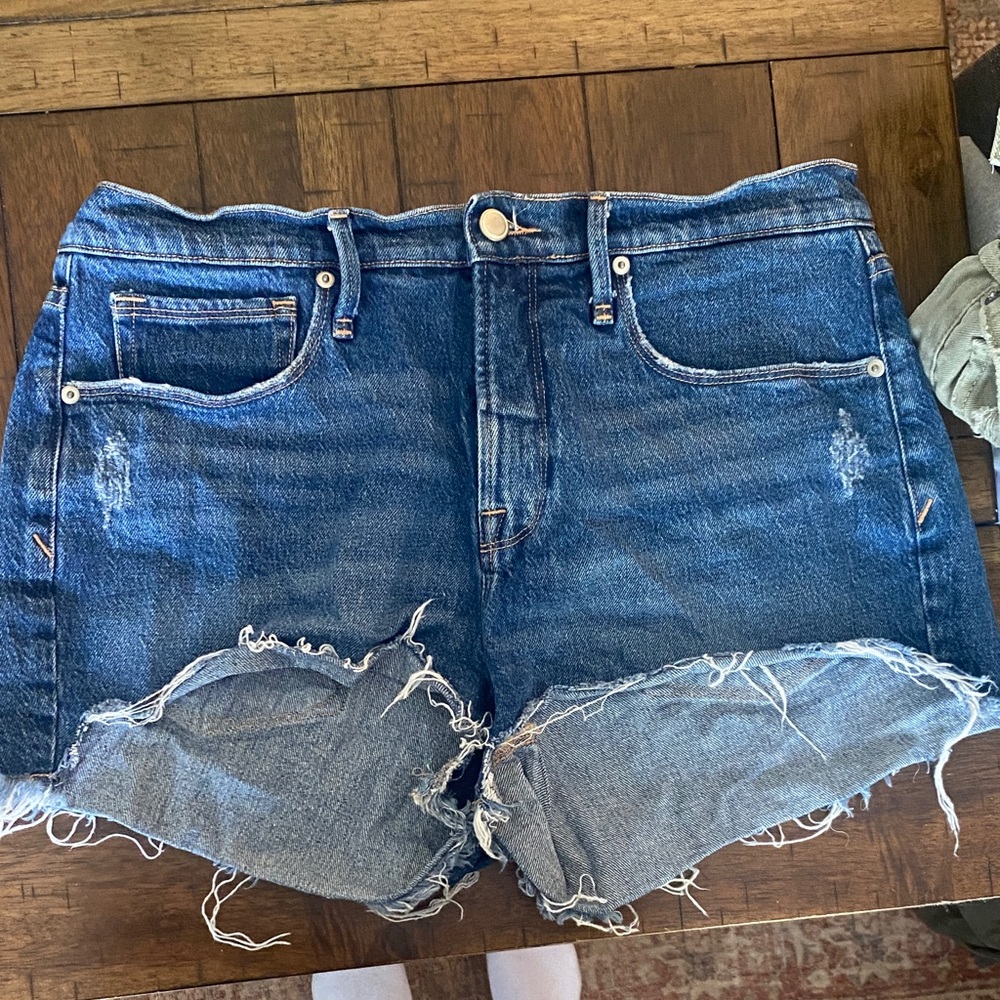 Good American Dark Blue Distressed Denim Cutoff Shorts